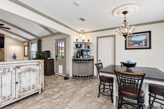 2674 W Highmeadow Ct, Baton Rouge, LA 70816