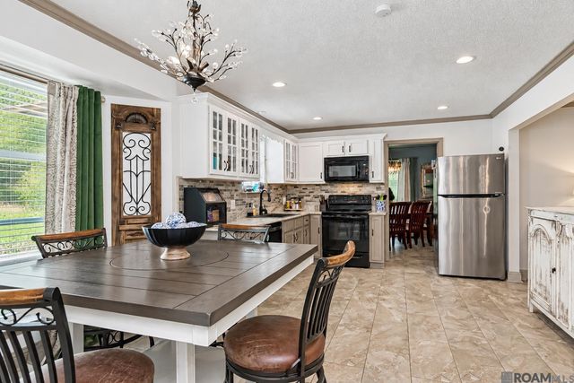2674 W Highmeadow Ct, Baton Rouge, LA 70816