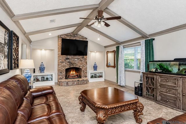 2674 W Highmeadow Ct, Baton Rouge, LA 70816