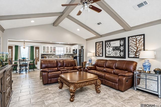 2674 W Highmeadow Ct, Baton Rouge, LA 70816