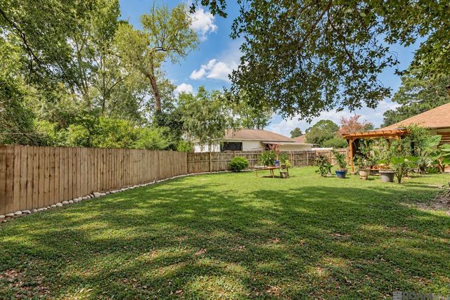 2674 W Highmeadow Ct, Baton Rouge, LA 70816