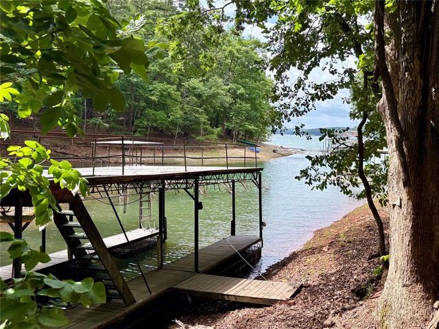 7480 Shadburn Ferry Road, Cumming, GA 30041