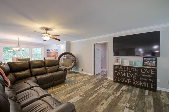 7480 Shadburn Ferry Road, Cumming, GA 30041