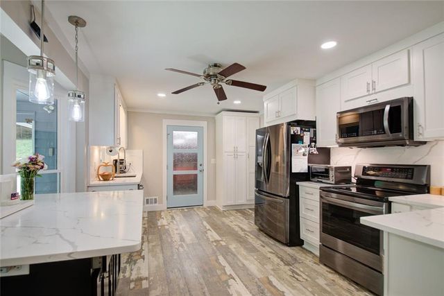7480 Shadburn Ferry Road, Cumming, GA 30041