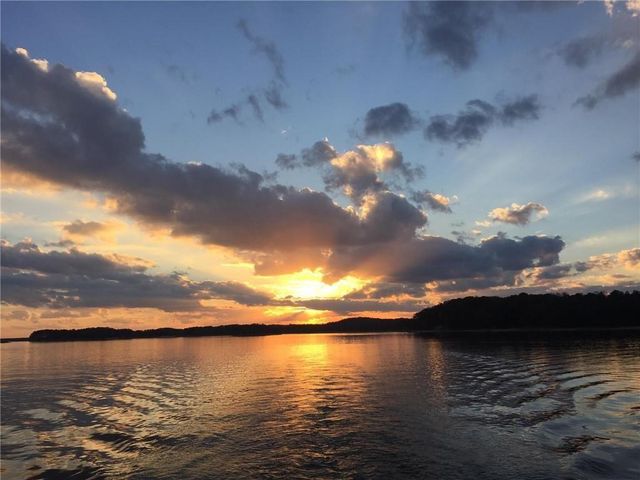 7480 Shadburn Ferry Road, Cumming, GA 30041