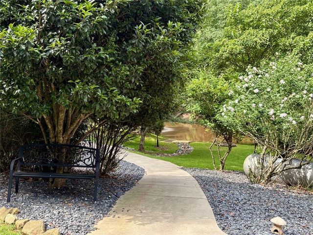 7480 Shadburn Ferry Road, Cumming, GA 30041