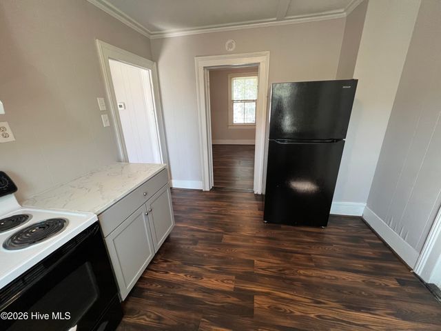 2319 Market Street, Wilmington, NC 28403