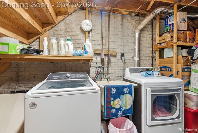 2916 Keeley Court, Waterford Charter Township, MI 48328