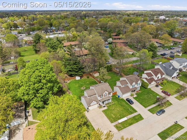 2916 Keeley Court, Waterford Charter Township, MI 48328