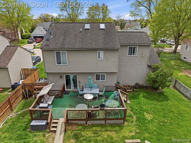 2916 Keeley Court, Waterford Charter Township, MI 48328