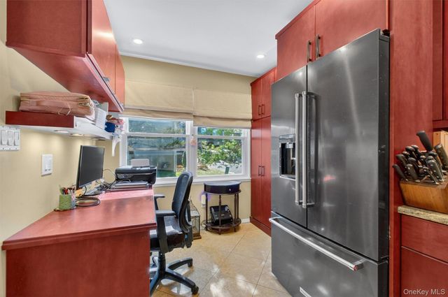 42 Larch Court, Fishkill, NY 12524