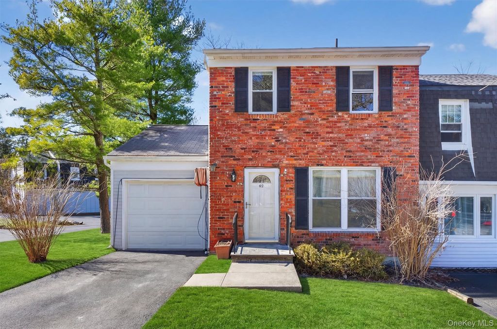 42 Larch Court, Fishkill, NY 12524