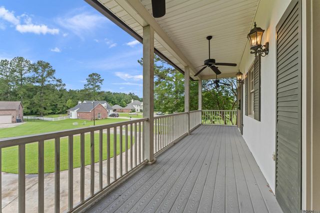 10508 Magnolia Blossom Ave, Greenwell Springs, LA 70739