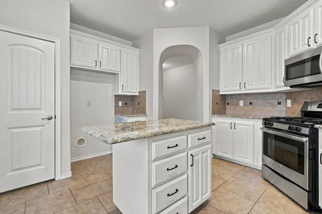 12701 Diamond Peak Drive, Fort Worth, TX 76177