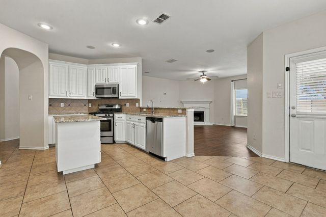 12701 Diamond Peak Drive, Fort Worth, TX 76177