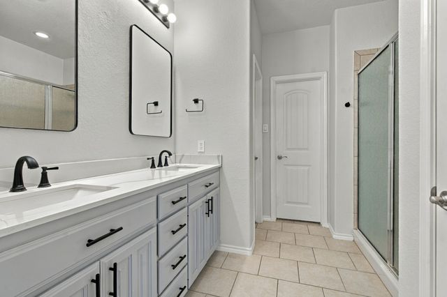 12701 Diamond Peak Drive, Fort Worth, TX 76177