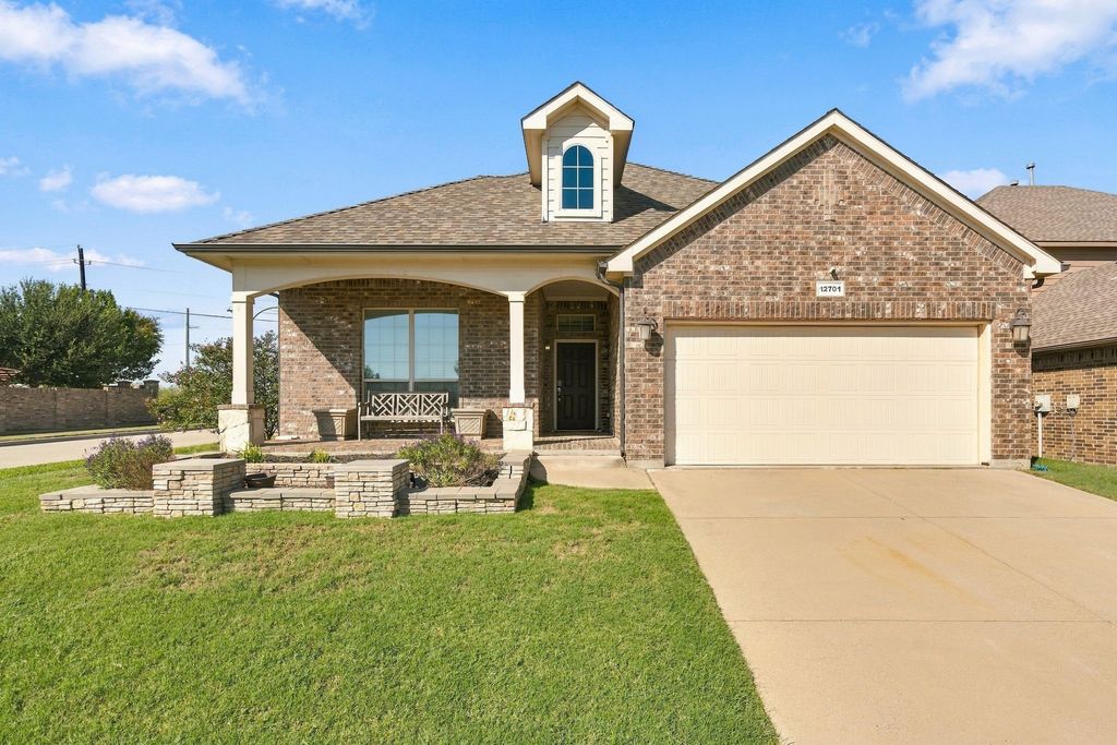 12701 Diamond Peak Drive, Fort Worth, TX 76177