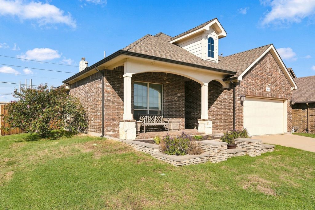 12701 Diamond Peak Drive, Fort Worth, TX 76177 — photo 2