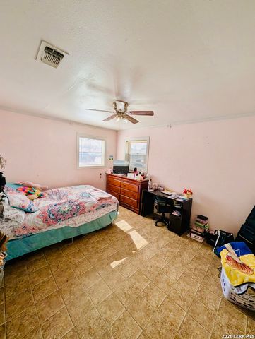 256 Glenbrook, New Braunfels, TX 78130