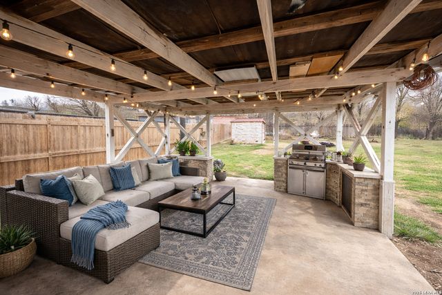 256 Glenbrook, New Braunfels, TX 78130