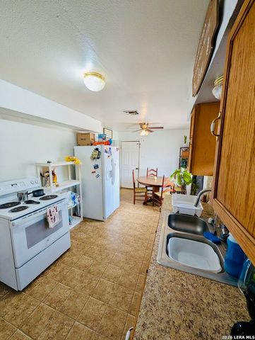 256 Glenbrook, New Braunfels, TX 78130