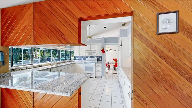 15920 SW 287th St, Homestead, FL 33033