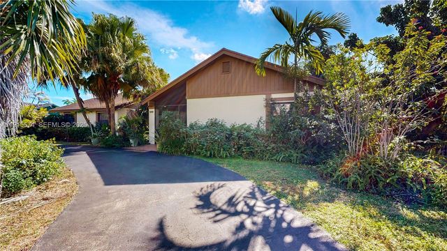 15920 SW 287th St, Homestead, FL 33033