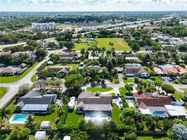 15920 SW 287th St, Homestead, FL 33033