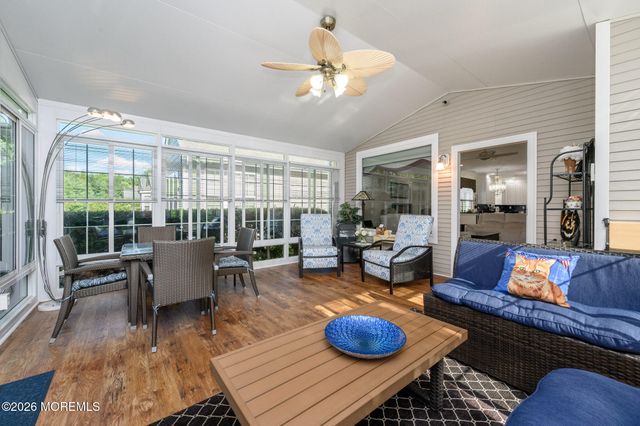 33 Heath Lane, Jackson, NJ 08527