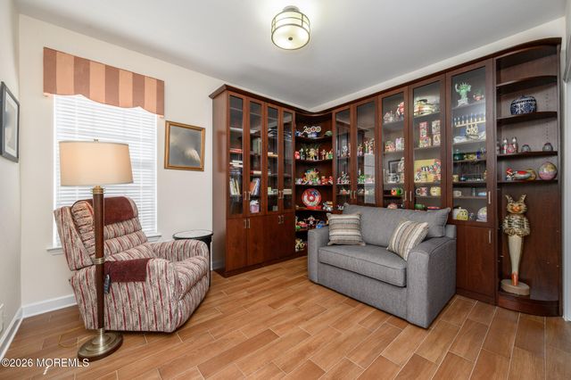 33 Heath Lane, Jackson, NJ 08527