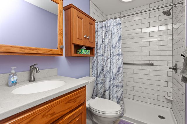 226 S Iowa Street, Colfax, IA 50054