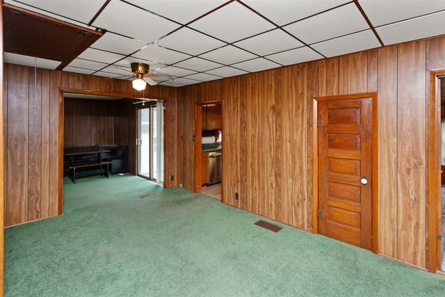 226 S Iowa Street, Colfax, IA 50054