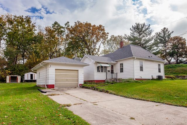 226 S Iowa Street, Colfax, IA 50054