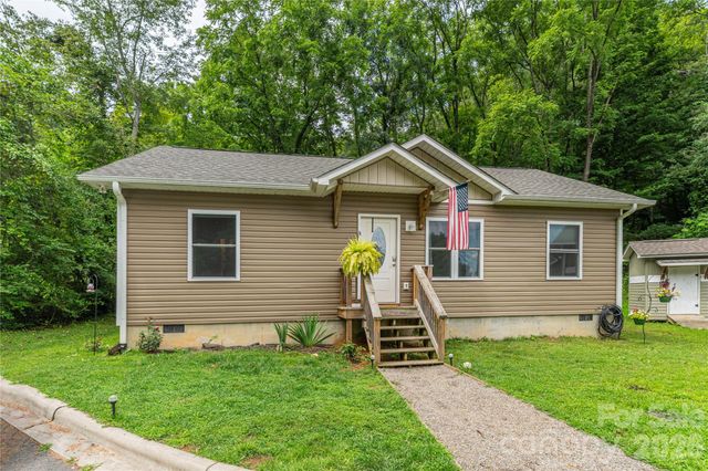 58 League Loop, Waynesville, NC 28786