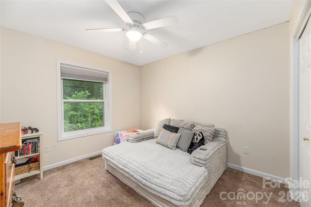 58 League Loop, Waynesville, NC 28786