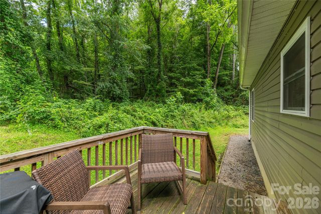 58 League Loop, Waynesville, NC 28786