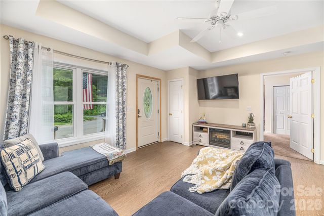 58 League Loop, Waynesville, NC 28786