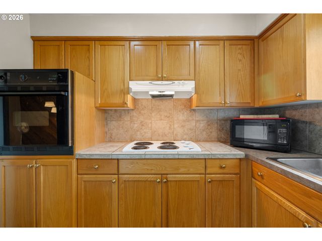 14630 LELAND Rd, Oregon City, OR 97045