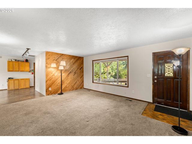 14630 LELAND Rd, Oregon City, OR 97045