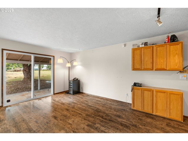 14630 LELAND Rd, Oregon City, OR 97045