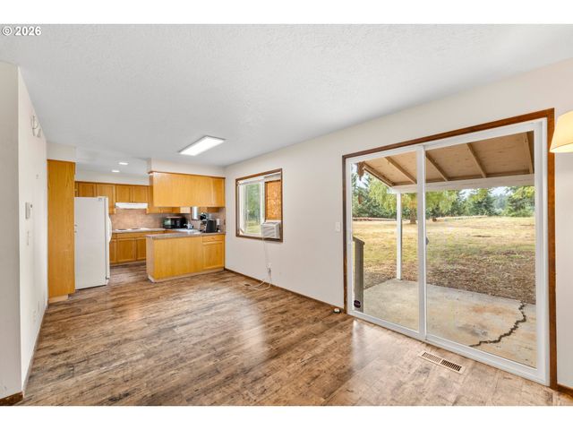 14630 LELAND Rd, Oregon City, OR 97045