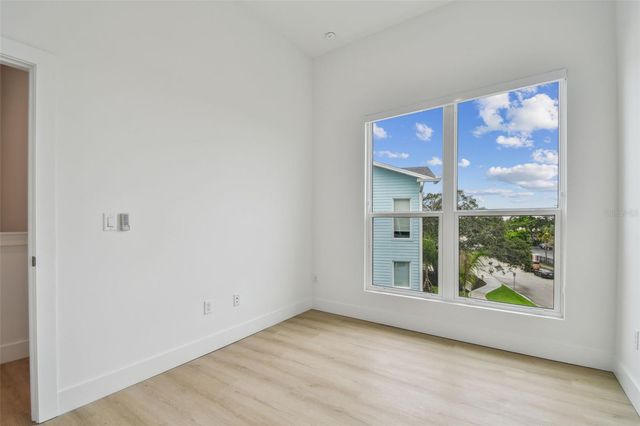 3826 POMPANO DRIVE SE, St Petersburg, FL 33705
