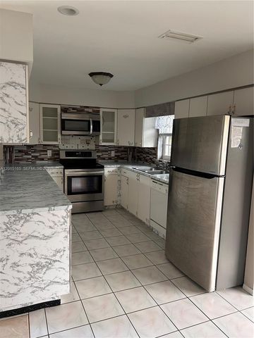 362 Park Lane Drive, North Fort Myers, FL 33917