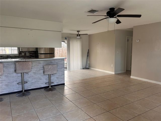 362 Park Lane Drive, North Fort Myers, FL 33917