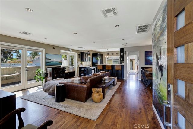 4089 MICHAEL, Los Angeles, CA 90066