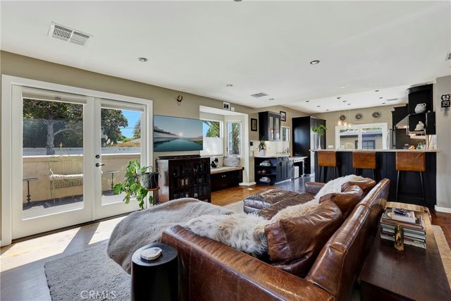 4089 MICHAEL, Los Angeles, CA 90066