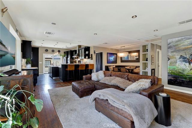 4089 MICHAEL, Los Angeles, CA 90066