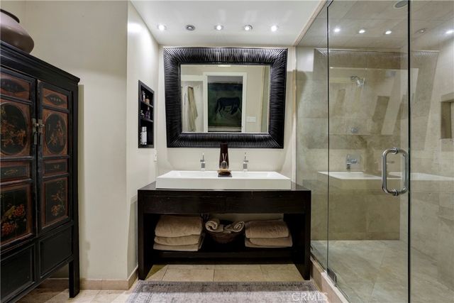 4089 MICHAEL, Los Angeles, CA 90066