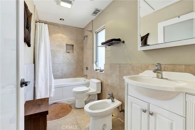 4089 MICHAEL, Los Angeles, CA 90066