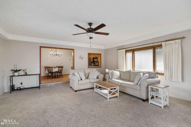 32549 Gloede Drive Drive, Warren, MI 48088